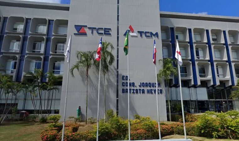 TCM-BA notifica Prefeito Mariano por supostas irregularidades em contrato com empresa de manutenção de frota