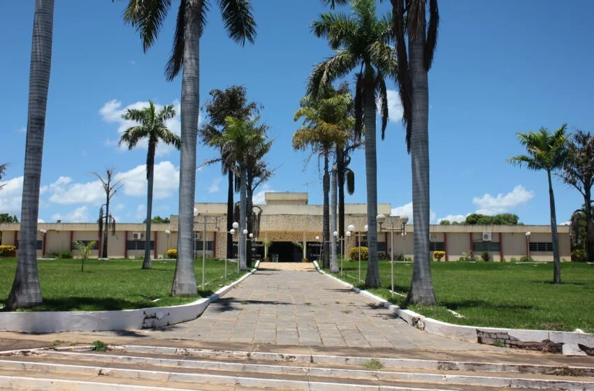 TCM-BA Investiga Contrato de R$ 39 Milhões da Prefeitura de Correntina com Advogados