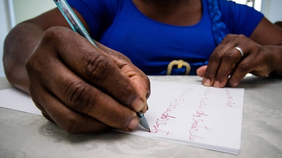 O Perigo da Leitura Rasa: Porque a Falta de Interpretação de Texto Gera Violencia e Atraso